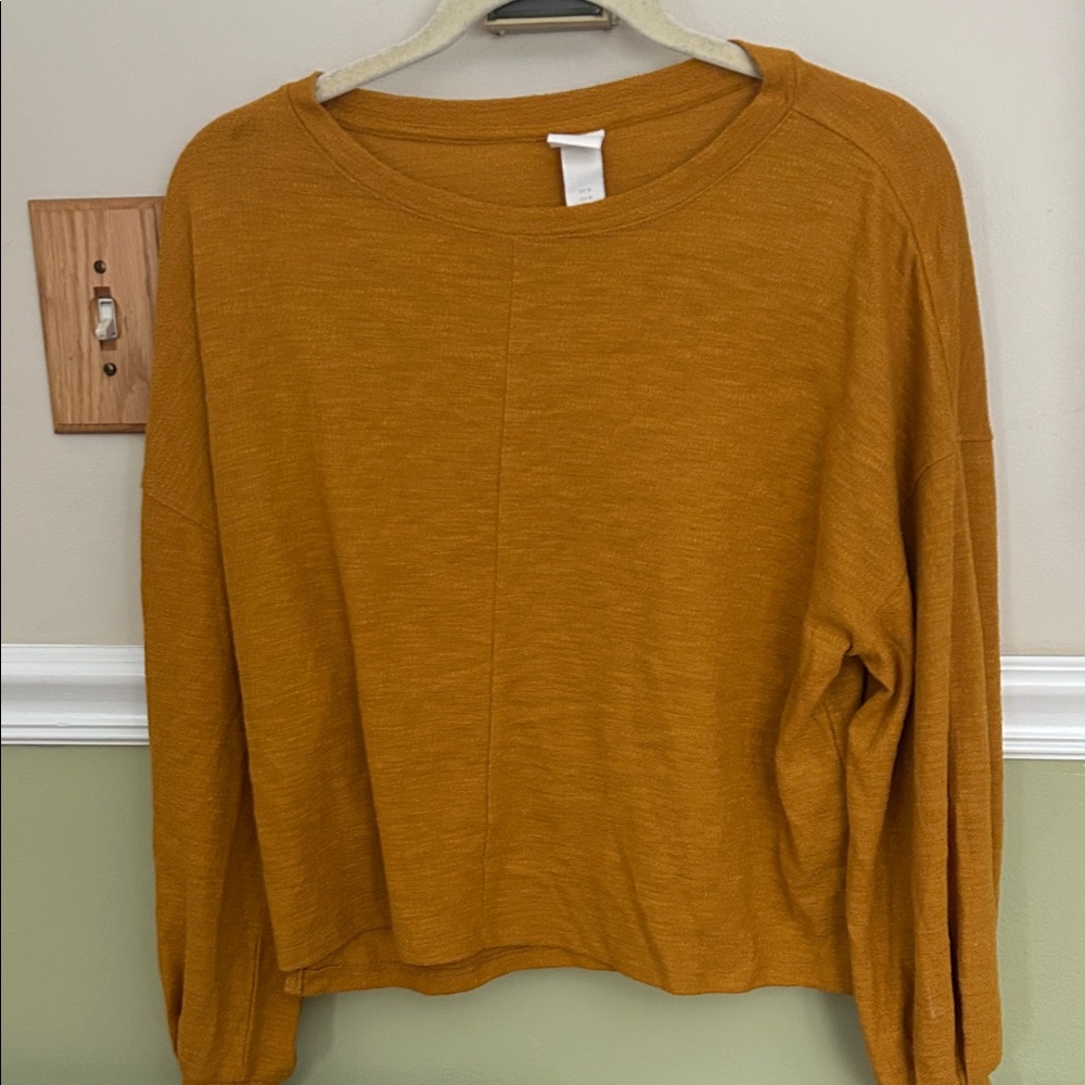 H&M Women's Golden Long Sleeve Top